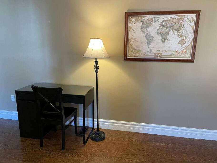 Cozy 2 Bedroom Home In Chatham - Left Side Esterno foto